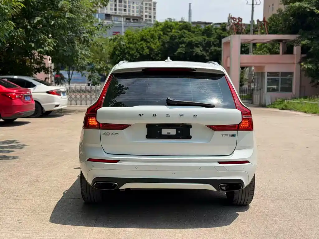 Volvo XC60 T5 4 WD Smart Grace Sport