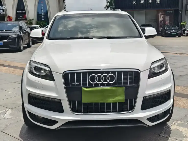 Audi Q7 奥迪Q7 2011款 3.0 TFSI 进取型(200 kW)
