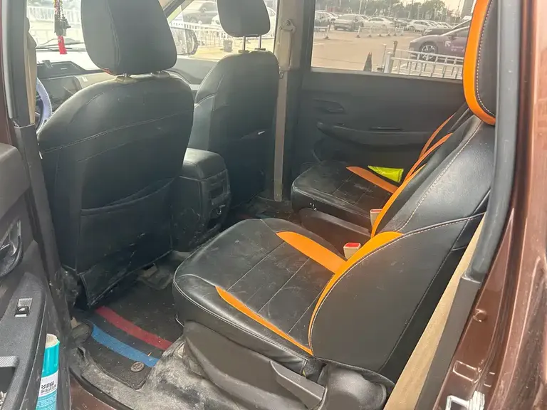 Wuling Hongguang 1.5 L S Standard CN-VI LAR