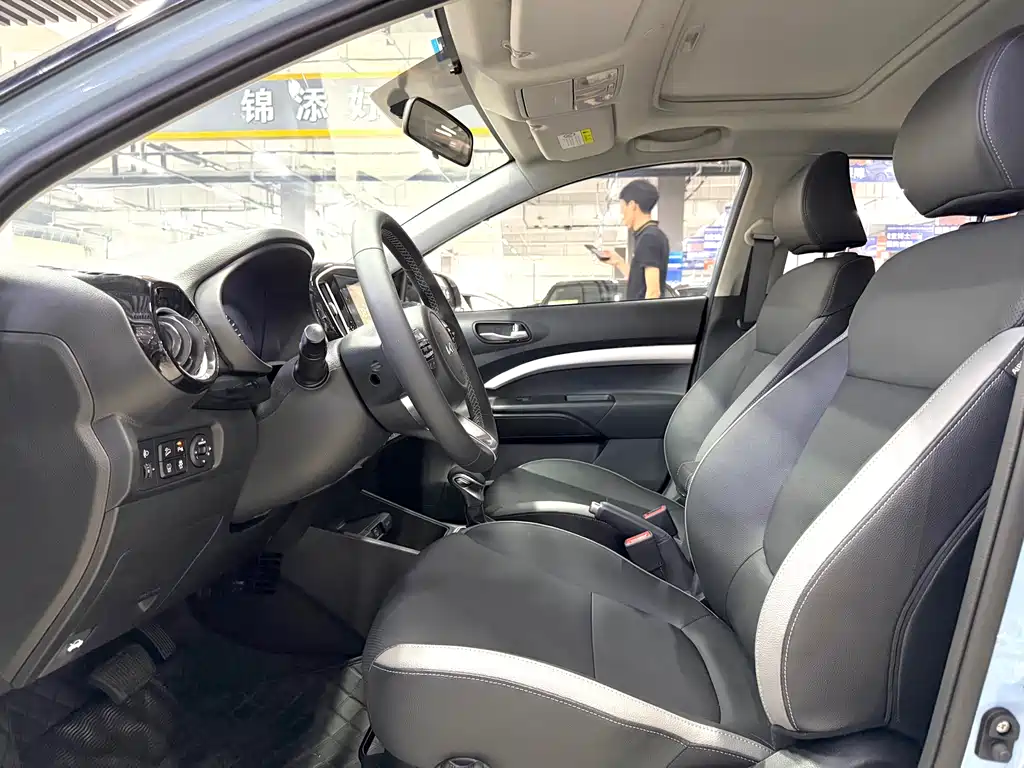 Stonic 1.4 L Sunroof
