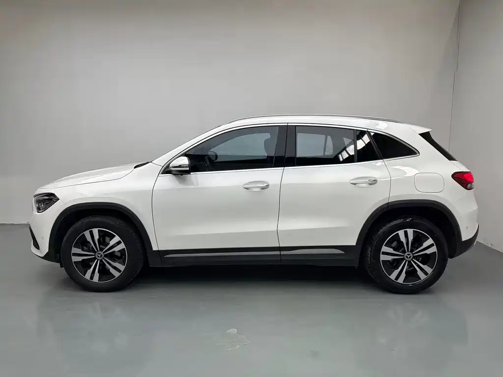 Mercedes-Benz GLA GLA 200