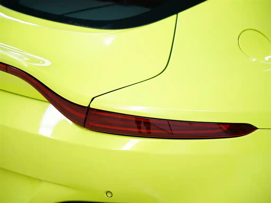 V8 Vantage 4.0 T V8 Coupe