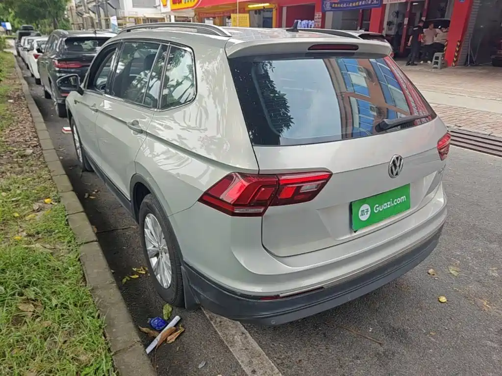 Tiguan L 330 TSI Auto 2 WD Style