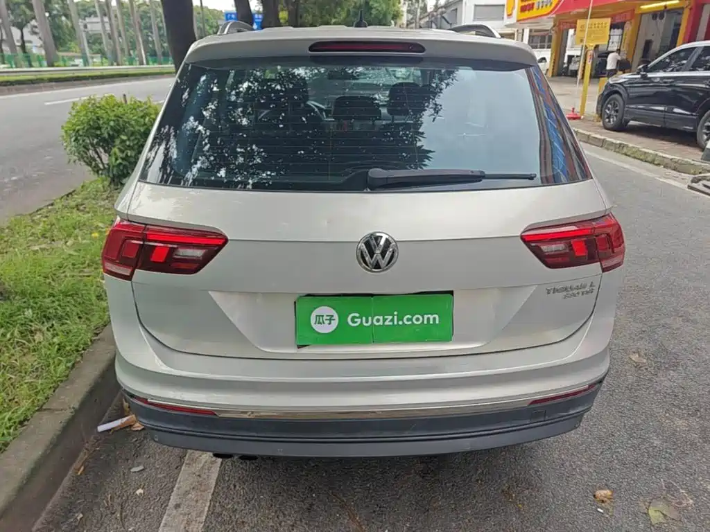 Tiguan L 330 TSI Auto 2 WD Style