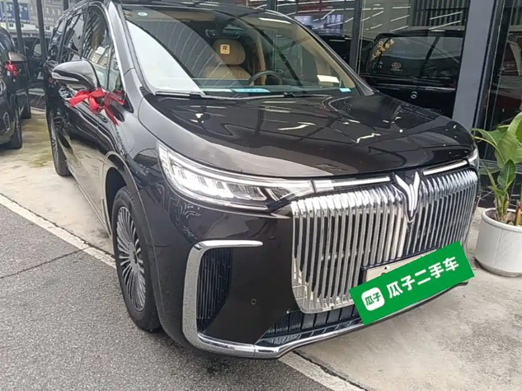 Voyah Dreamer PHEV 4 WD Flagship Kunpeng