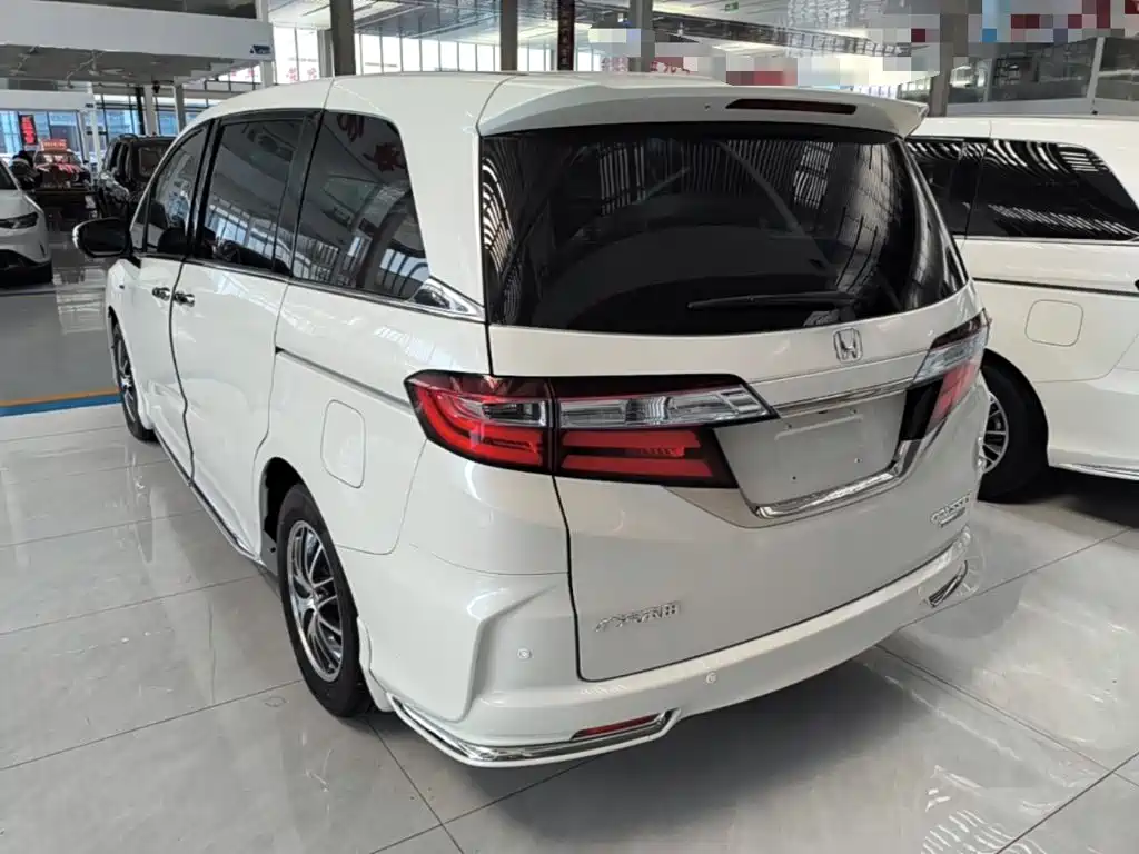 Odyssey 2.0 L Sharp· Smooth Enjoyment