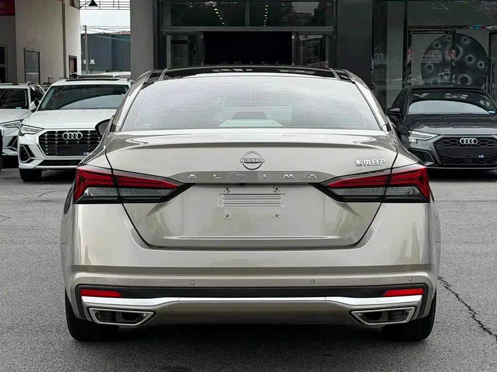 Teana 2.0 L XL-Upr Enjoyment