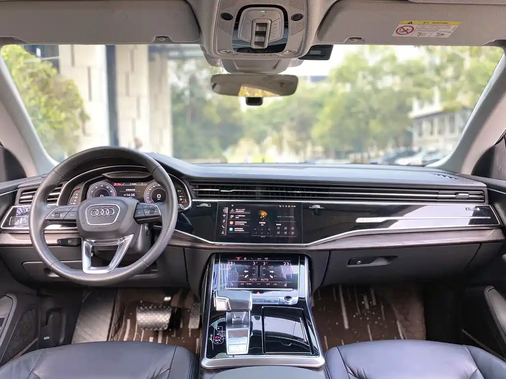 Audi Q8 55 TFSI Luxury Dynamic