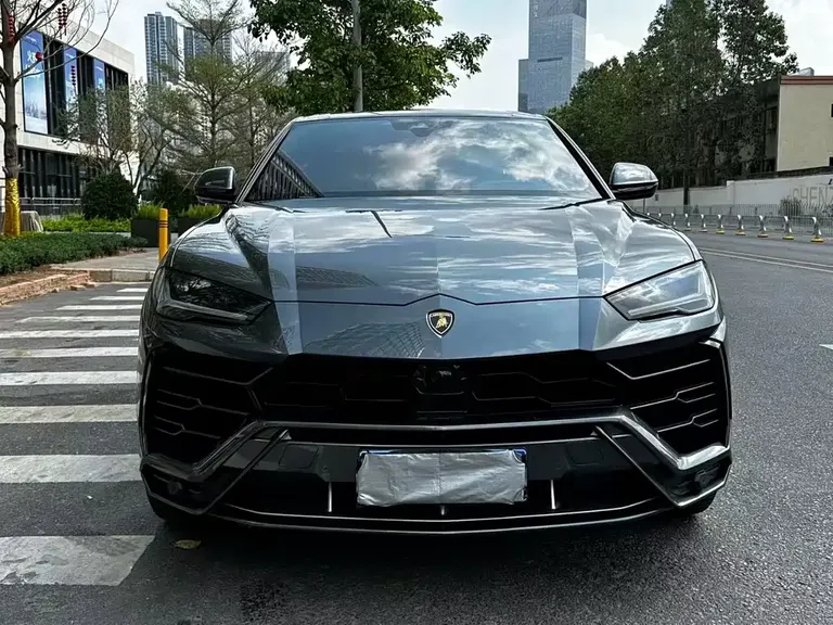 Lamborghini Urus 4.0 T V8