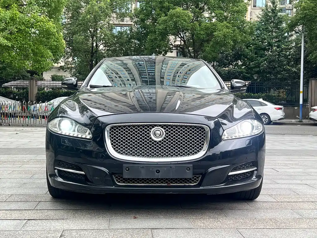 Jaguar XJ 捷豹XJ 2012款 XJL 3.0 伦敦限量版