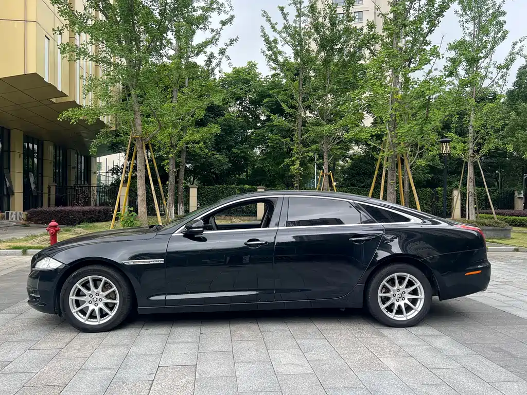 Jaguar XJ 捷豹XJ 2012款 XJL 3.0 伦敦限量版