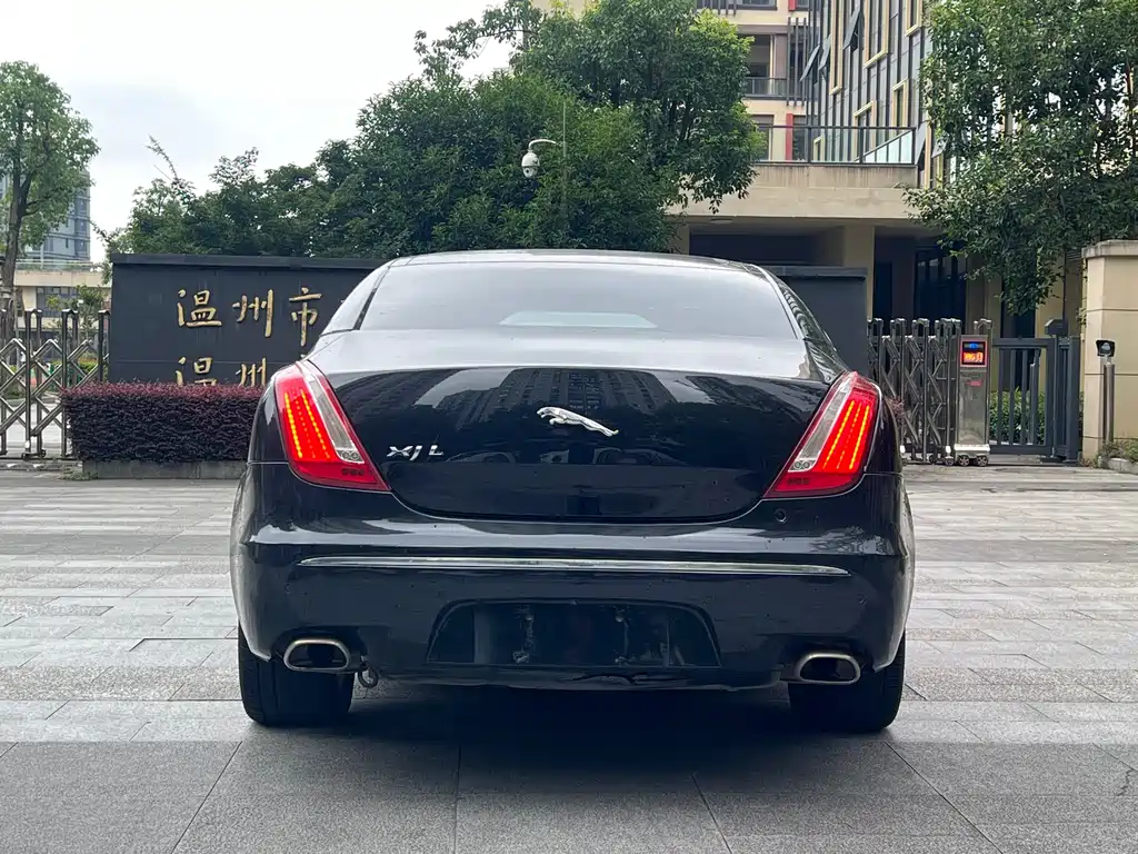 Jaguar XJ 捷豹XJ 2012款 XJL 3.0 伦敦限量版
