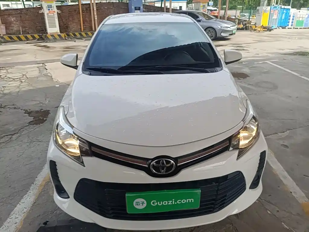 Vios 1.5 L CVT Creation