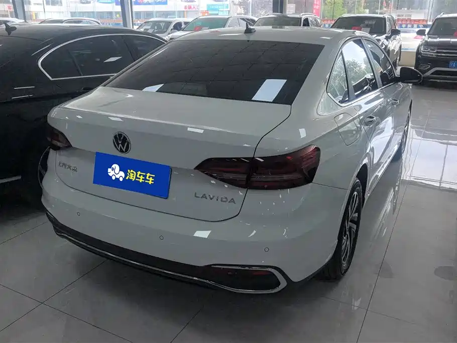 Lavida 朗逸 2026款 1.5 L 自动五百万版