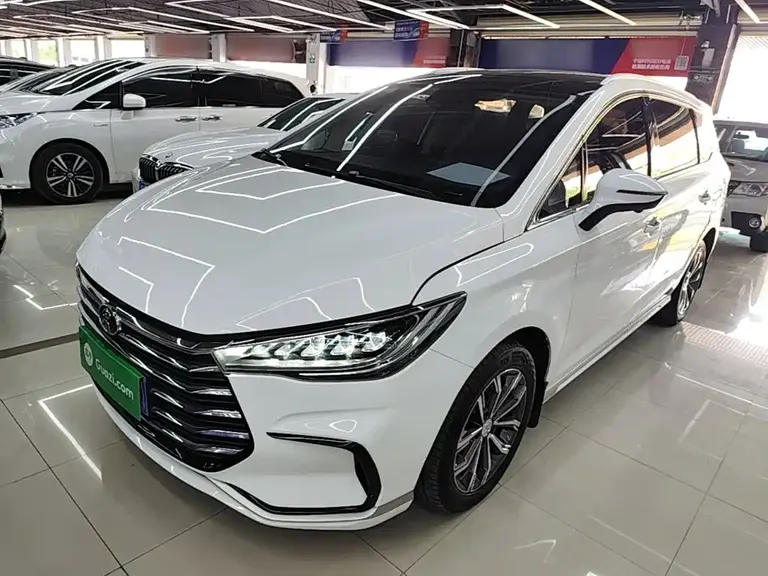 BYD Song MAX Upgraded 1.5 T Auto Distinguished 7-seat