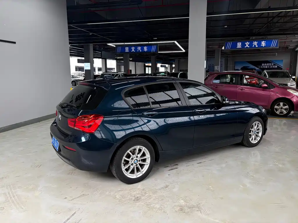 BMW 1 Series (Import) 118 i Leading