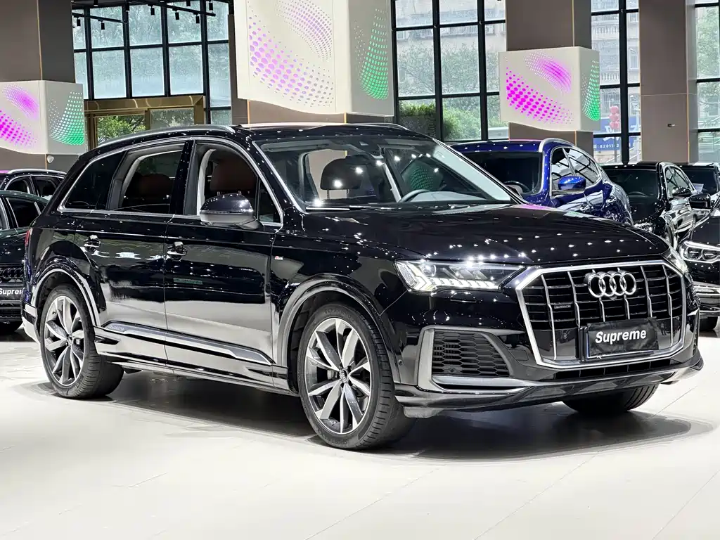 Audi Q7 55 TFSI quattro S line Sport