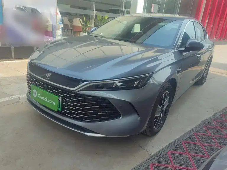 BYD Qin L DM-i Smart Drive 120 KM Transcend