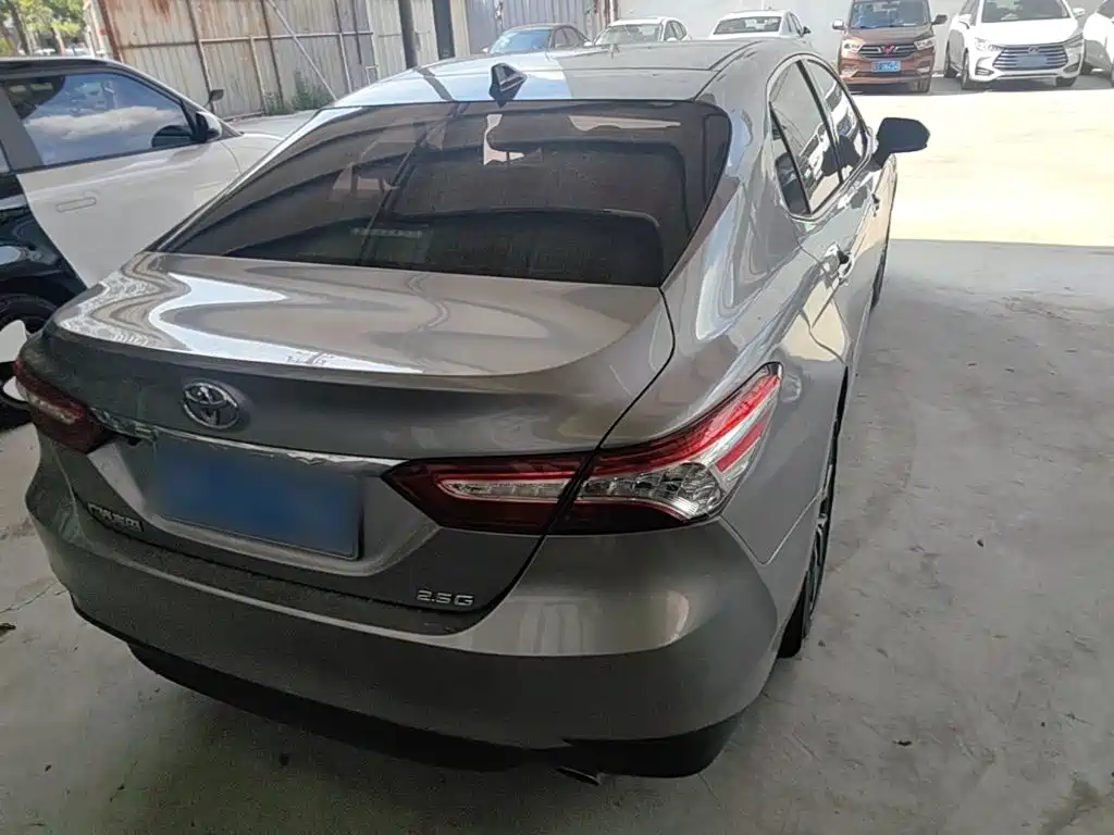 Camry 2.5 G Luxury