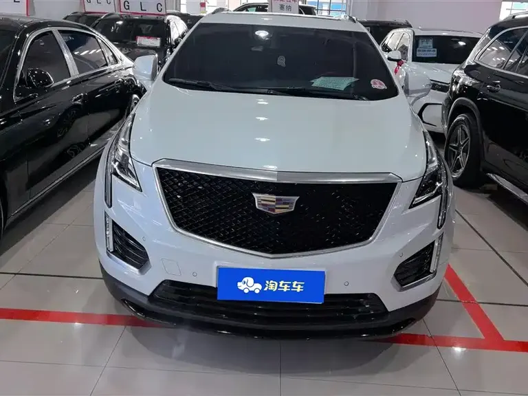 Cadillac XT5 2.0 T 4 WD Luxury (Hummingbird)