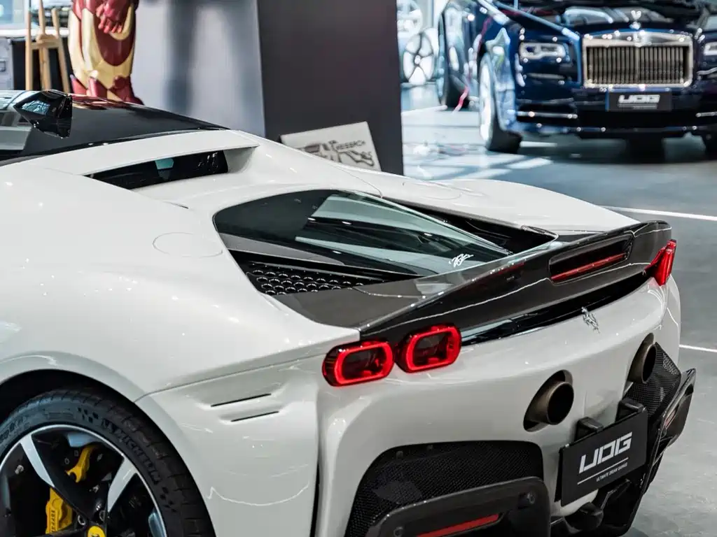 SF90 3.9 T V8 Stradale