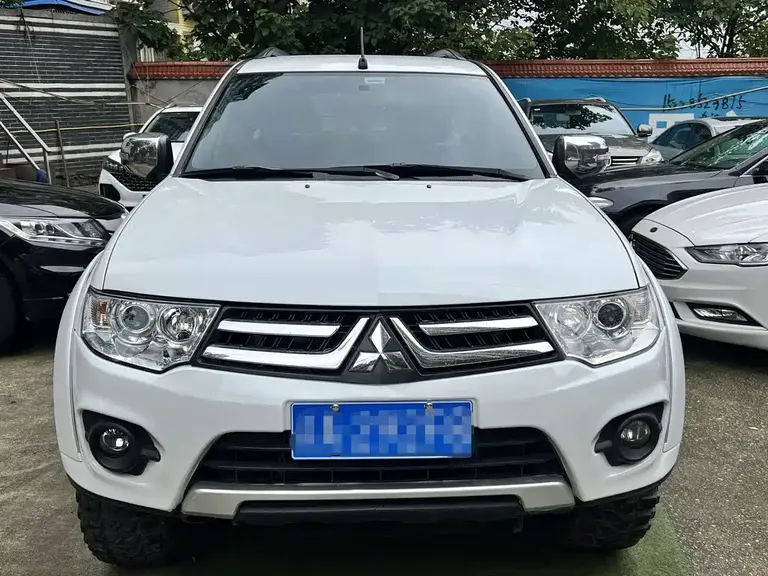 Mitsubishi Pajero Sport 3.0 L Auto 4 WD Executive