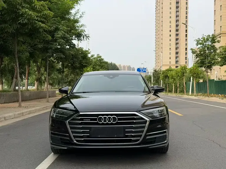 Audi A8 A8 L 50 TFSI quattro Comfort
