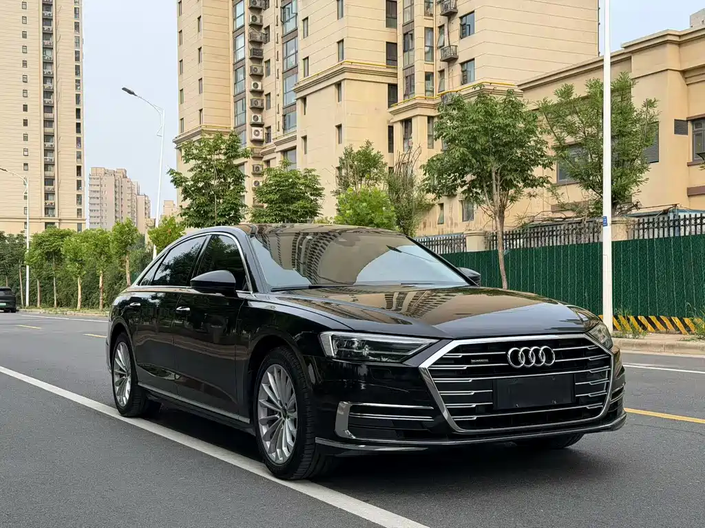 Audi A8 A8 L 50 TFSI quattro Comfort