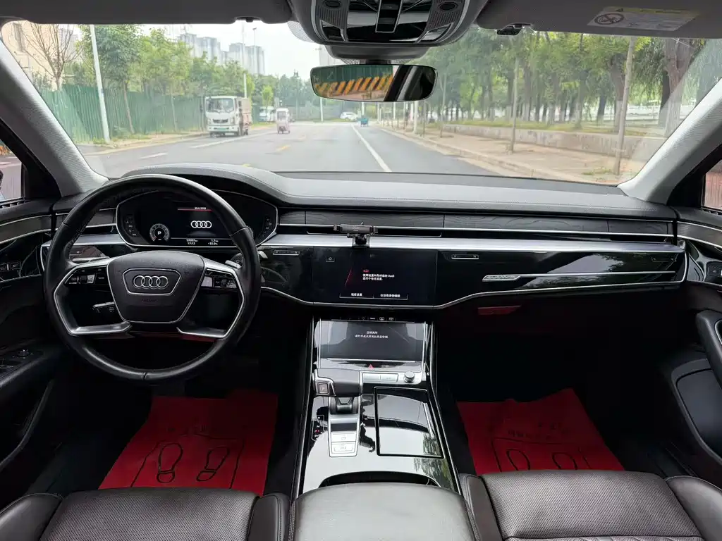 Audi A8 A8 L 50 TFSI quattro Comfort