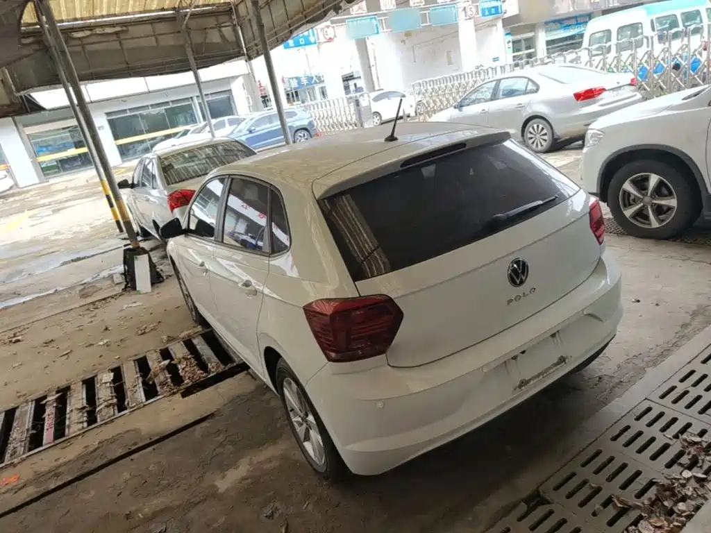Polo Plus 1.5 L Auto Joyful Living