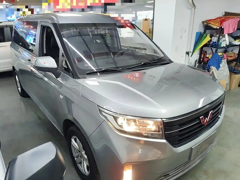 Wuling Journey 1.5 T Manual Luxury