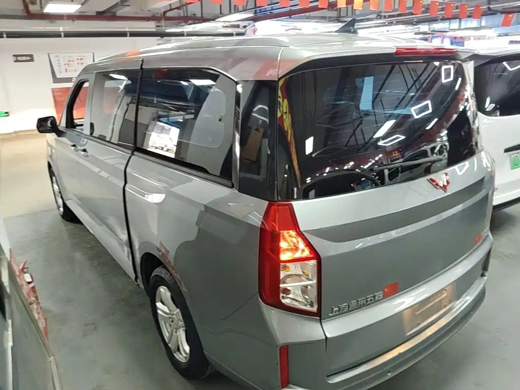 Wuling Journey 1.5 T Manual Luxury