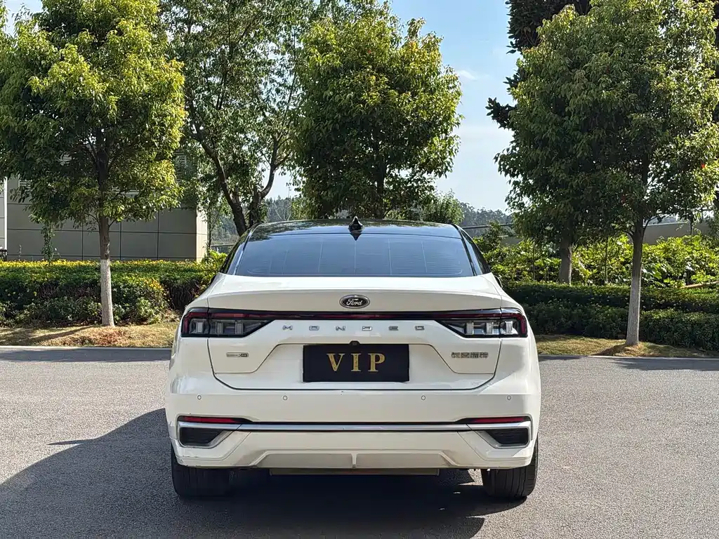 Mondeo EcoBoost 245 Luxury