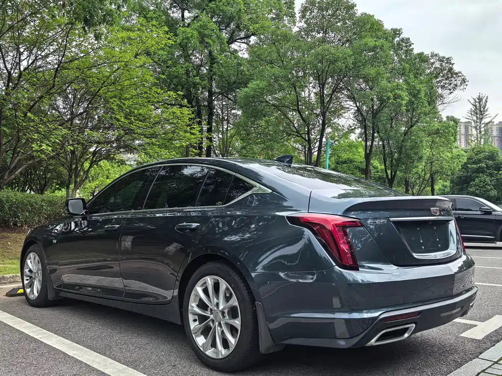 Cadillac CT5 28 T Luxury