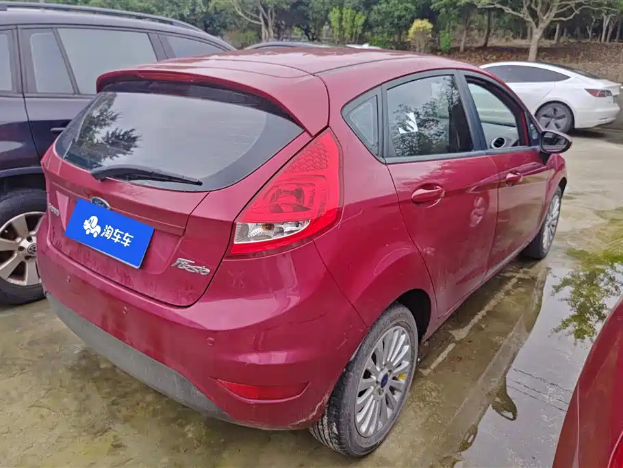 Fiesta Hatchback 1.5 L Auto Fashion