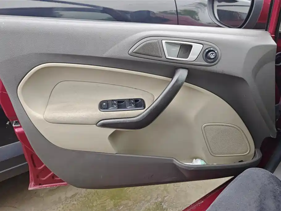 Fiesta Hatchback 1.5 L Auto Fashion