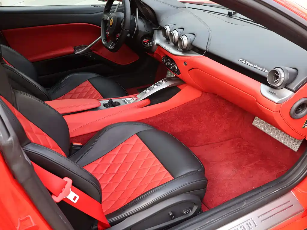 F12 berlinetta 6.3 L Standard