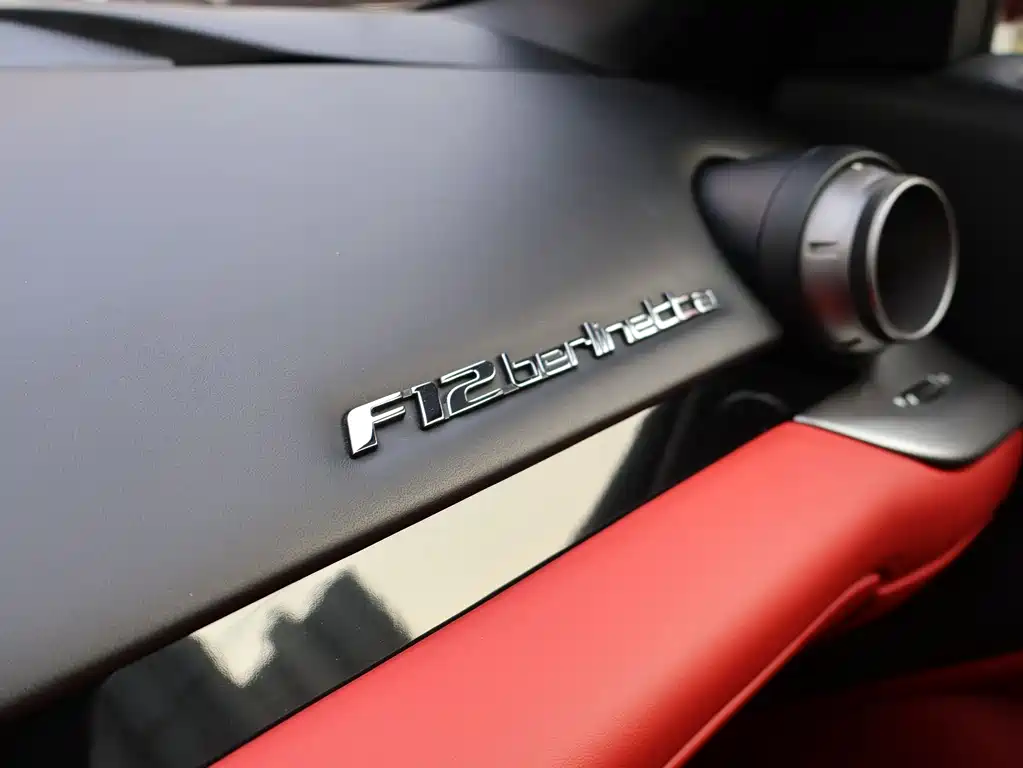 F12 berlinetta 6.3 L Standard