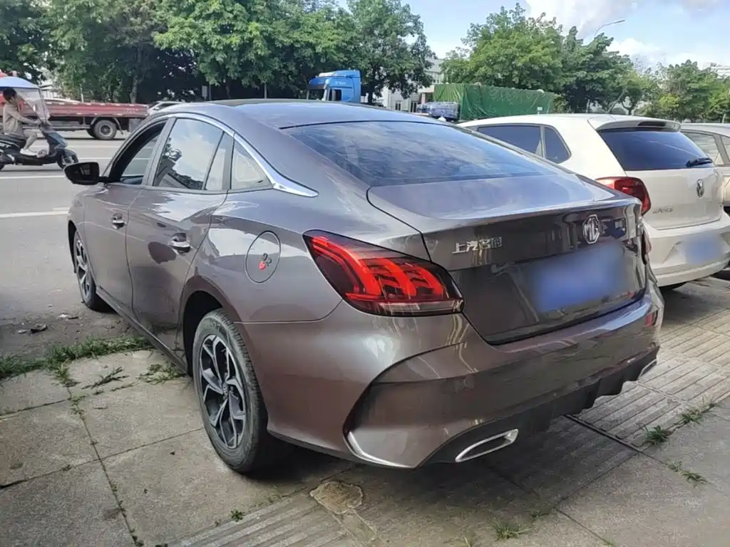 MG5 Facelift 180 DVVT CVT Youth Luxury