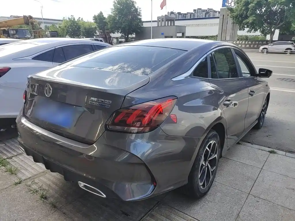 MG5 Facelift 180 DVVT CVT Youth Luxury