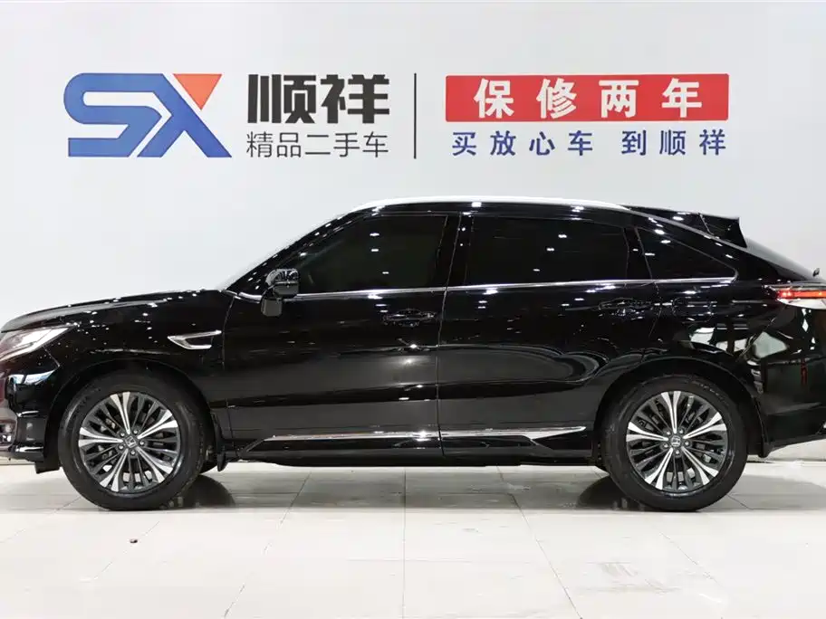 Honda UR-V 370 TURBO 2 WD Graceful