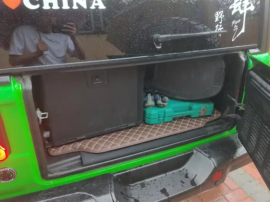 Wrangler 2.0 T Sahara 4-door