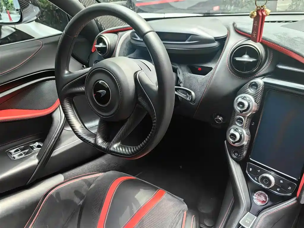 McLaren 720 S 4.0 T Coupe