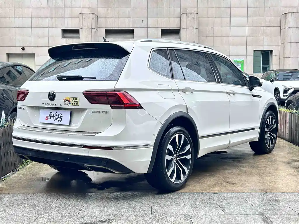 Tiguan L 330 TSI Auto 2 WD R-Line Flagship