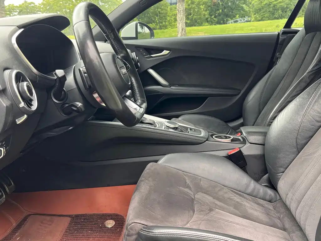 Audi TT TT Coupe 45 TFSI quattro