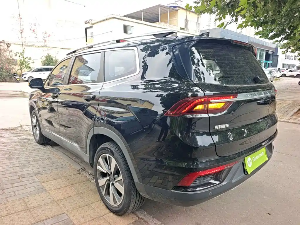 Haoyue 1.8 TD DCT Luxury 7-seat