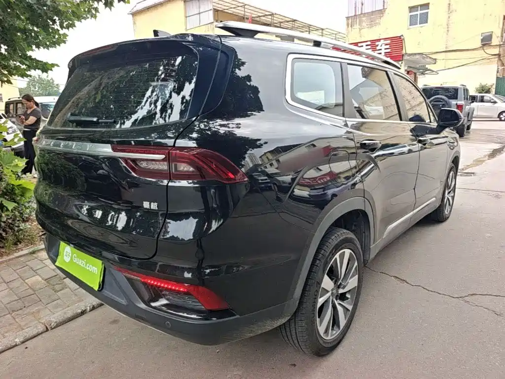 Haoyue 1.8 TD DCT Luxury 7-seat