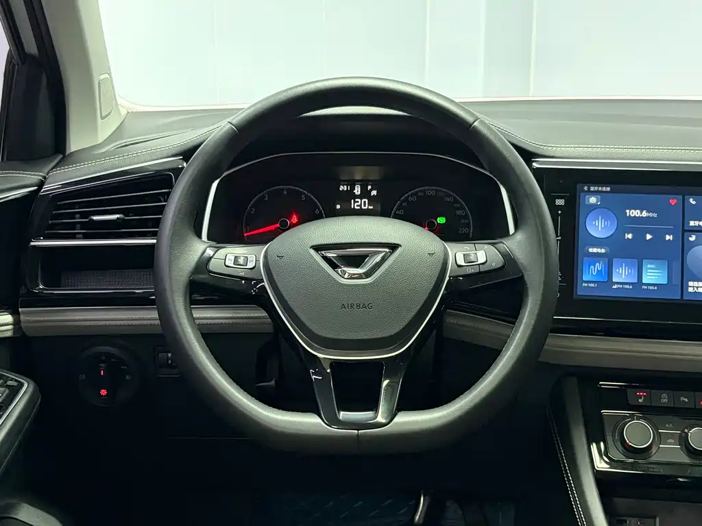 Jetta VS5 280 TSI Auto Joy