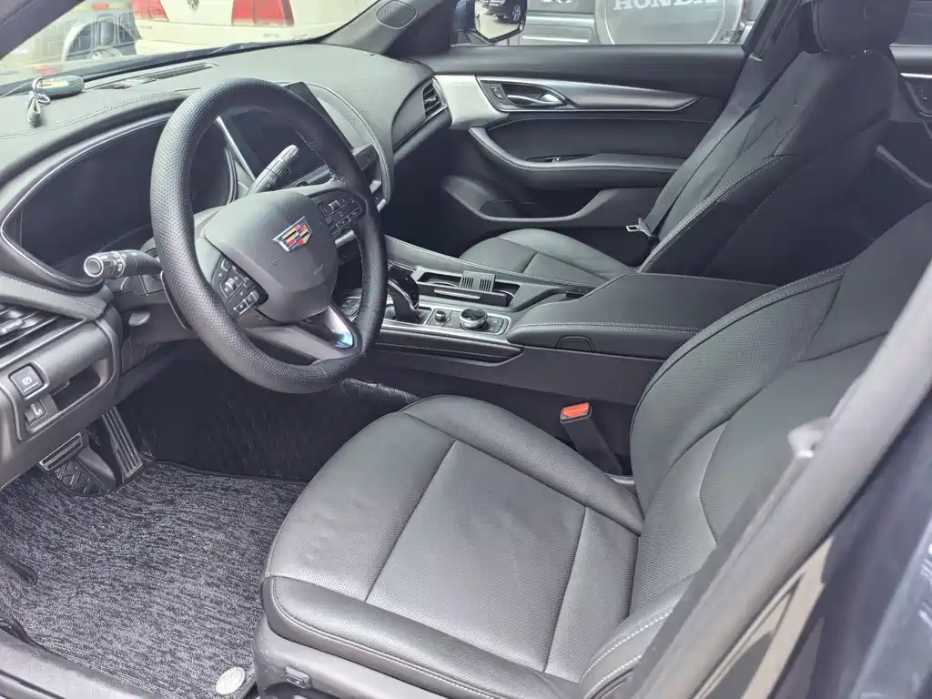 Cadillac CT5 28 T Distinguished