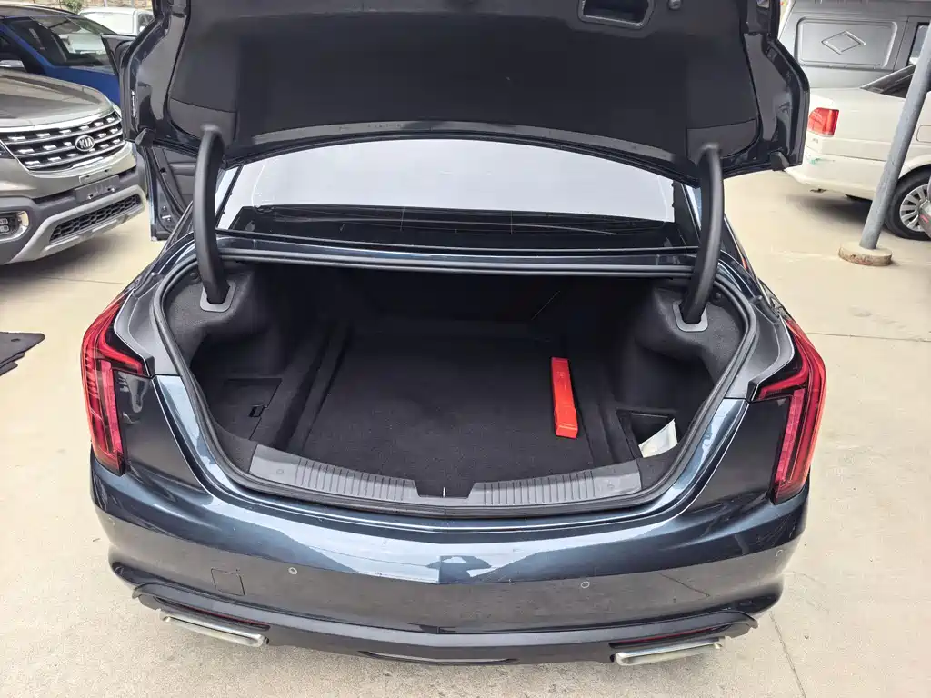 Cadillac CT5 28 T Distinguished